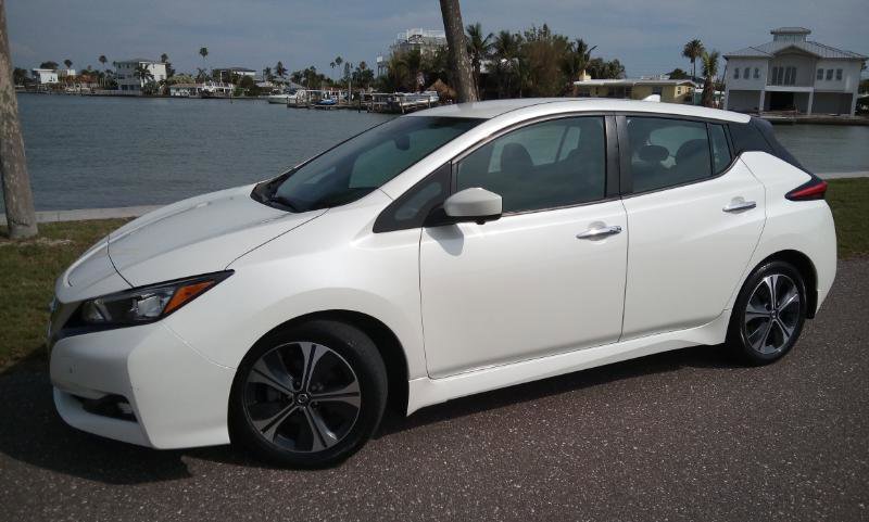 Used 2020 Nissan Leaf SV w/ SV Technology Package FWD image 10