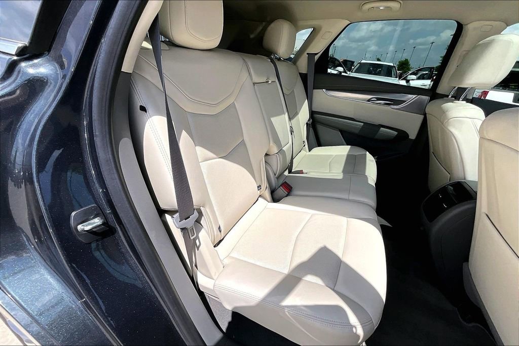 Used 2023 Cadillac XT5 Premium Luxury w/ Technology Package image 33