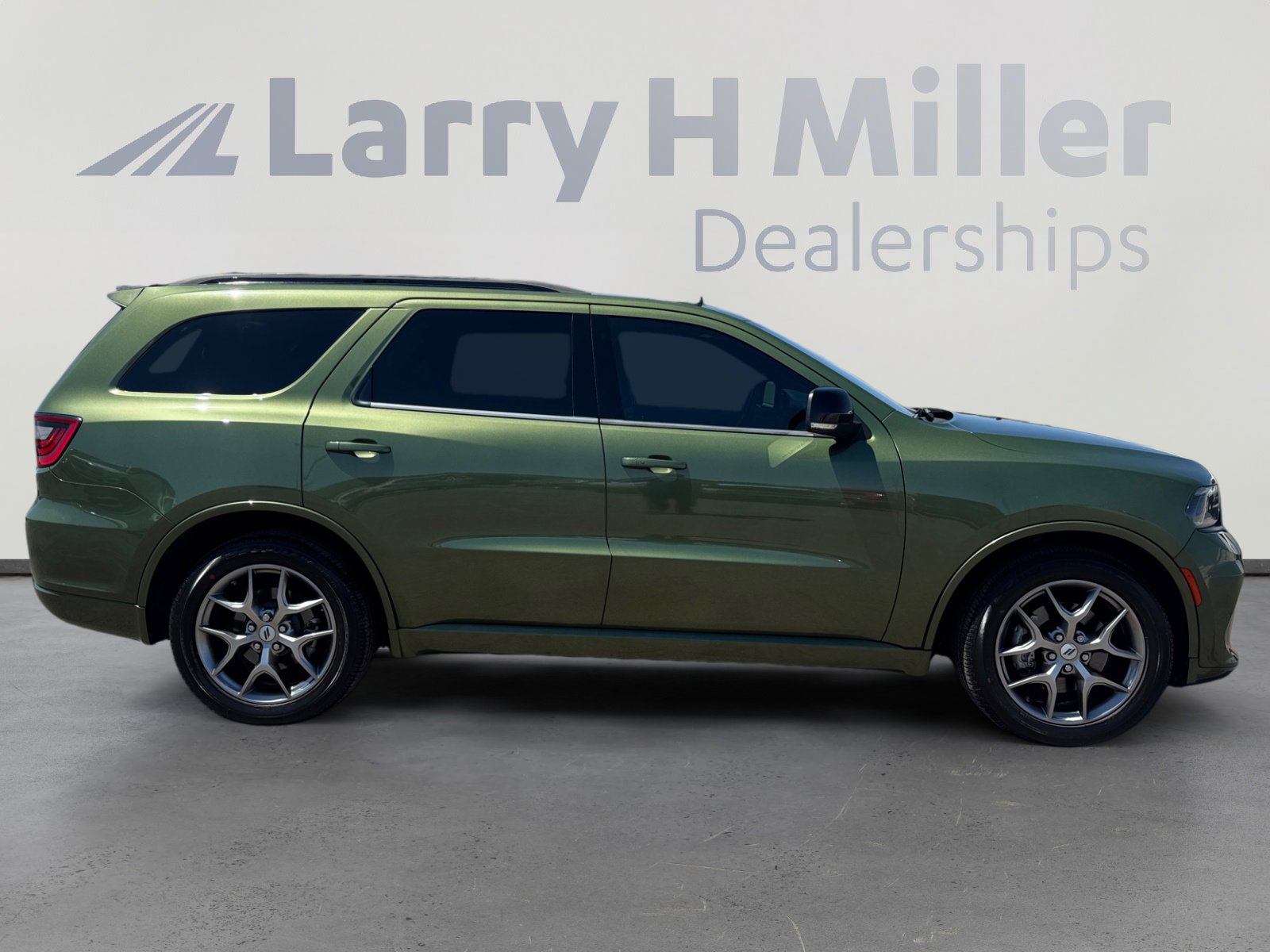 Used 2021 Dodge Durango GT RWD image 6