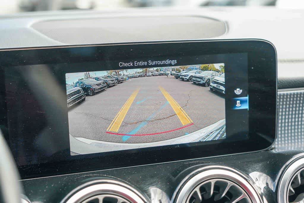 Used 2022 Mercedes-Benz GLB 250 image 22