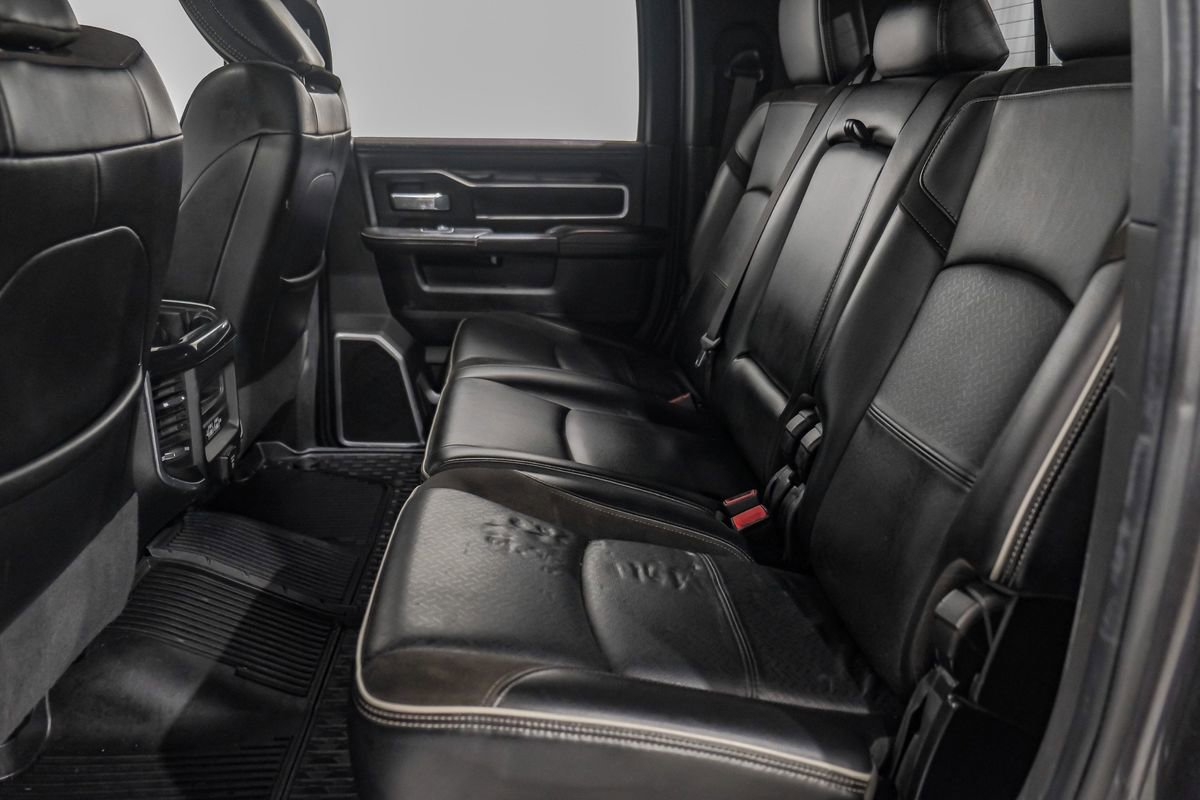 Used 2020 RAM 3500 Laramie w/ Night Edition image 39