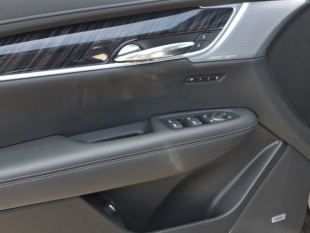 Certified 2025 Cadillac XT6 Premium Luxury w/ LPO, Floor Liner Package image 12