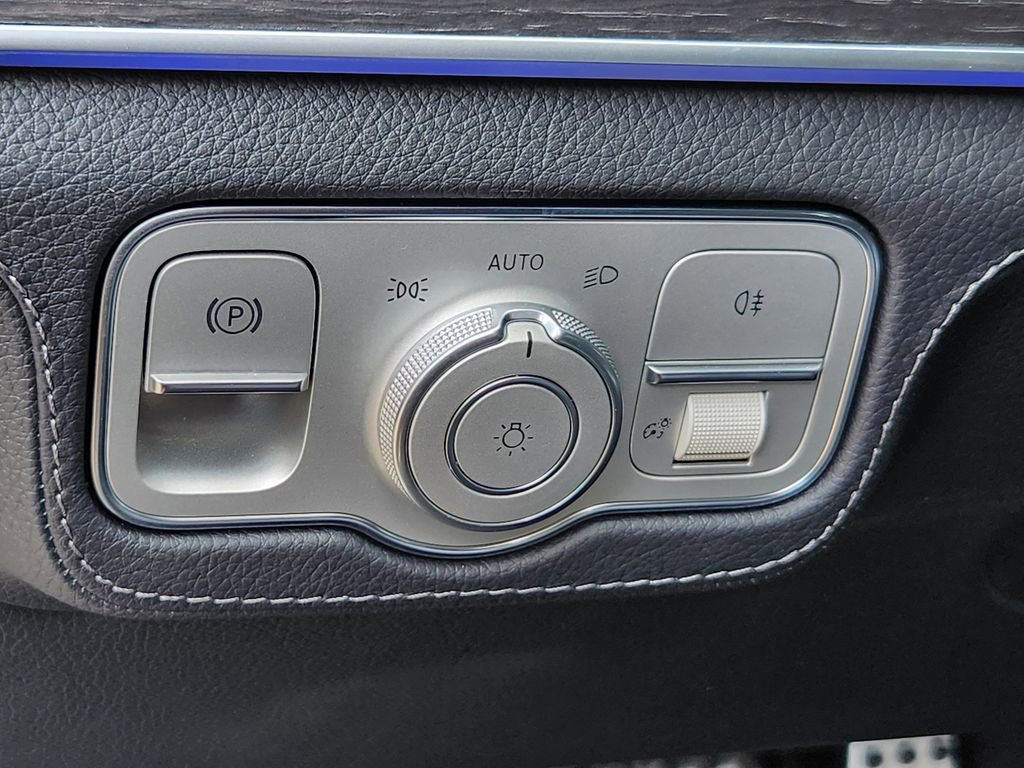 Used 2025 Mercedes-Benz GLS 450 4MATIC image 21