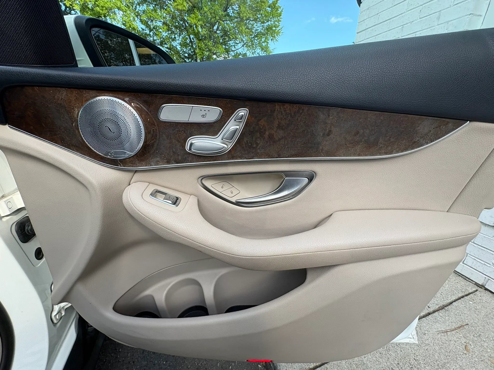 Used 2018 Mercedes-Benz GLC 300 4MATIC image 12