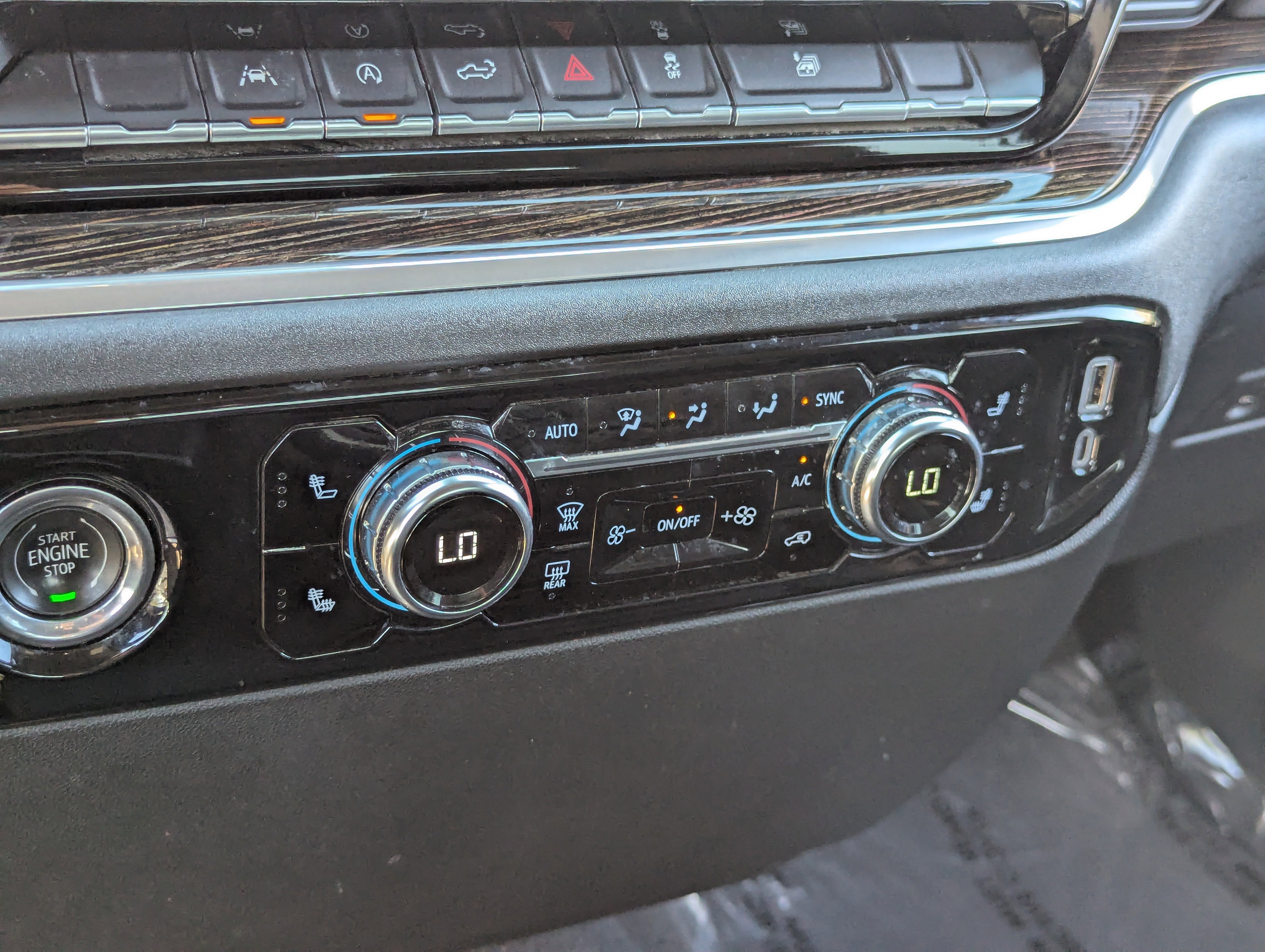 Used 2023 GMC Sierra 1500 SLE image 26