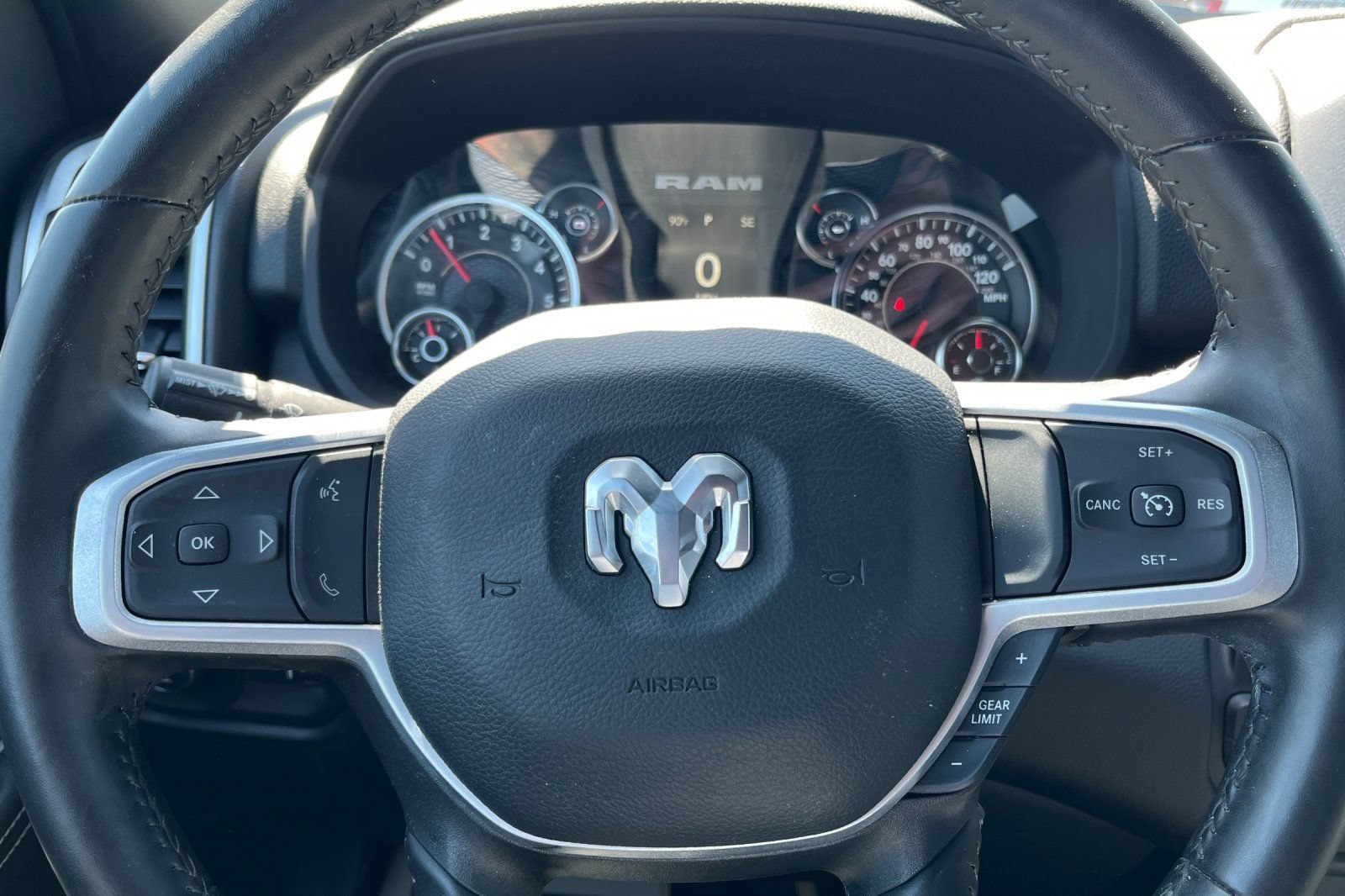 Used 2024 RAM 2500 Big Horn AWD/4WD image 34