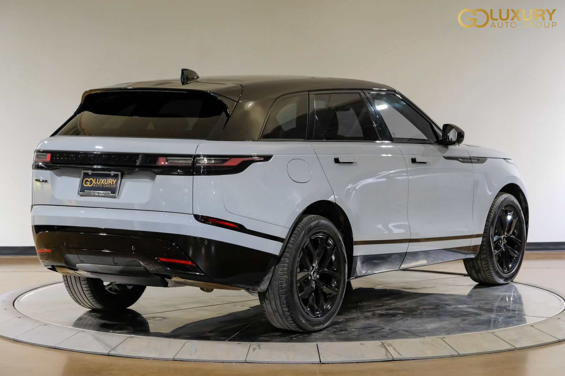 Used 2024 Land Rover Range Rover Velar Dynamic SE AWD/4WD image 10