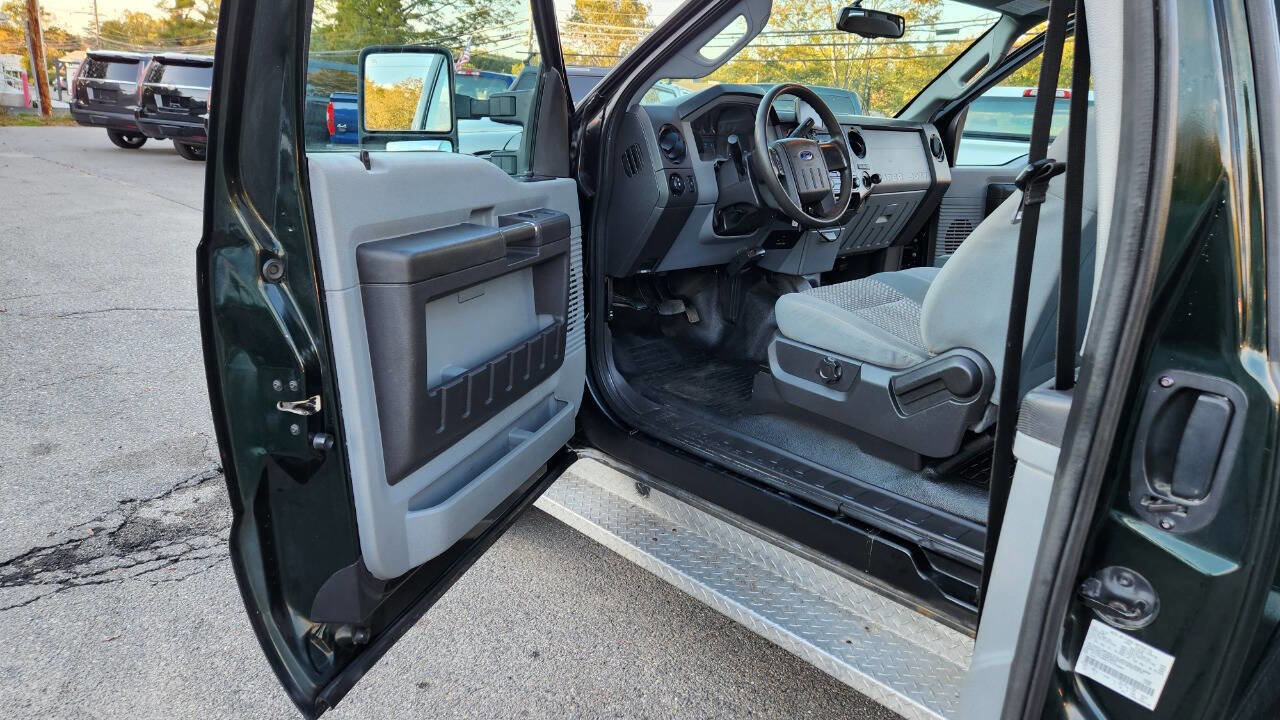 Used 2015 Ford F250 XL w/ Power Equipment Group image 24