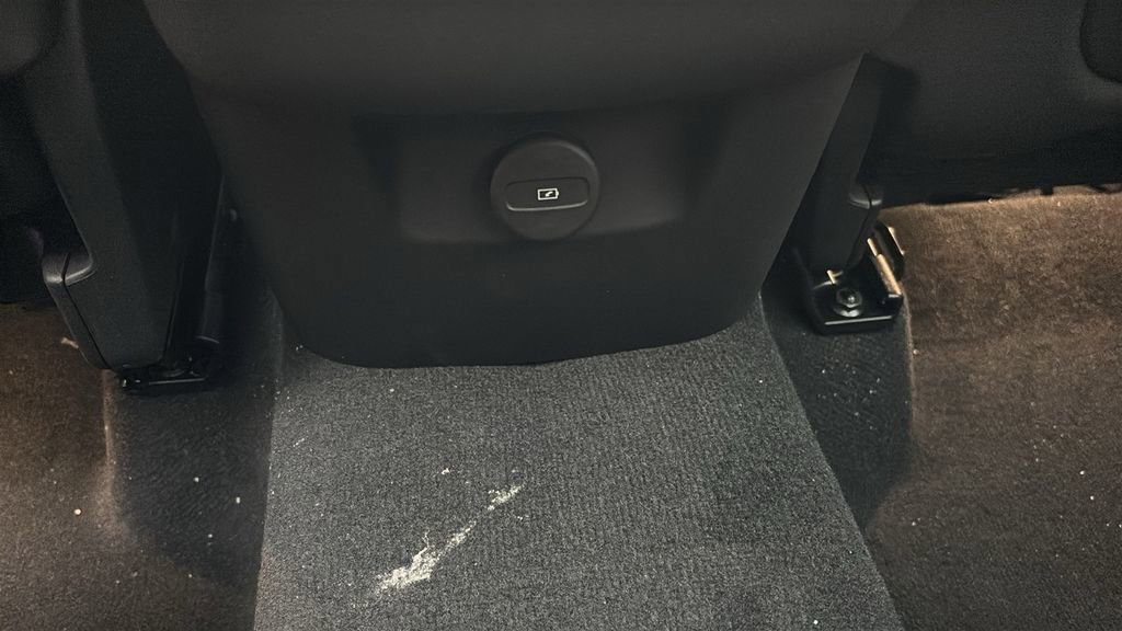 New 2026 Volvo XC60 B5 Plus w/ Protection Package Premier image 10