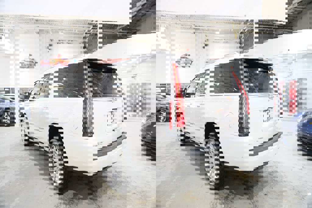 Used 2020 Cadillac Escalade ESV Platinum image 8