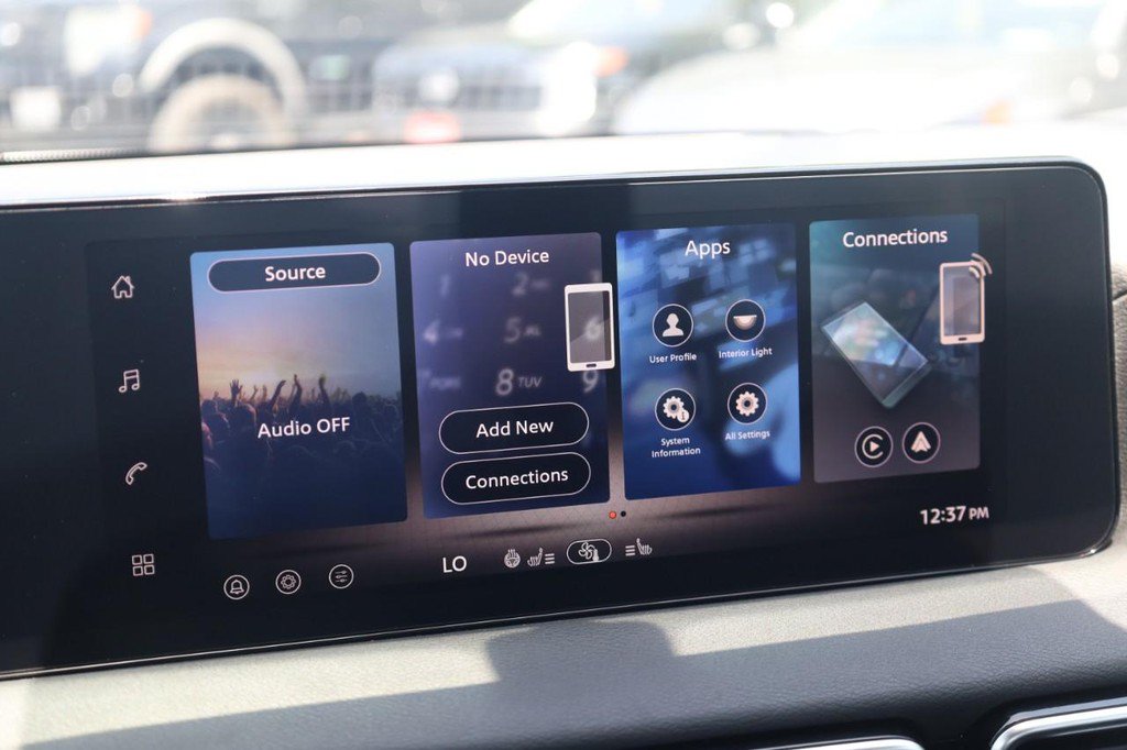 New 2026 Nissan Sentra SV w/ SV Convenience Package FWD image 14