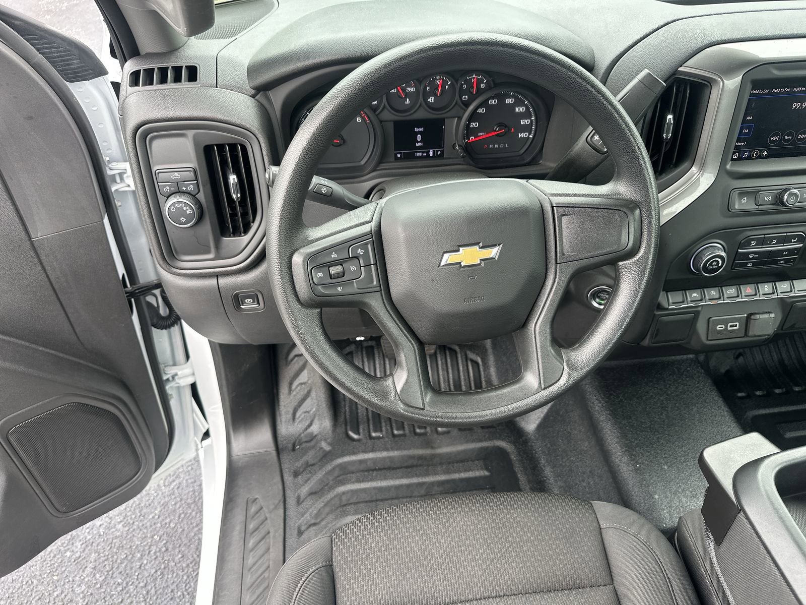 Certified 2025 Chevrolet Silverado 1500 W/T RWD image 17