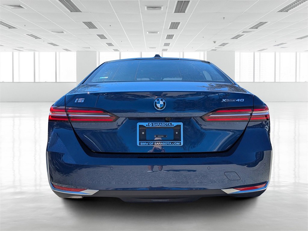 New 2026 BMW i5 eDrive40 w/ Executive Package image 5
