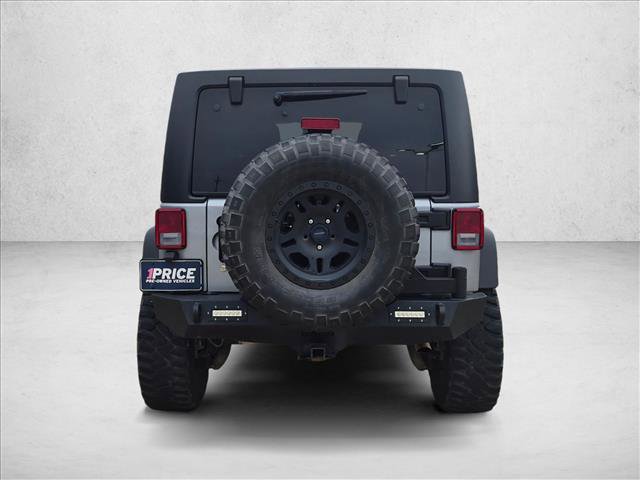Used 2016 Jeep Wrangler Unlimited Rubicon w/ Connectivity Group AWD/4WD image 5