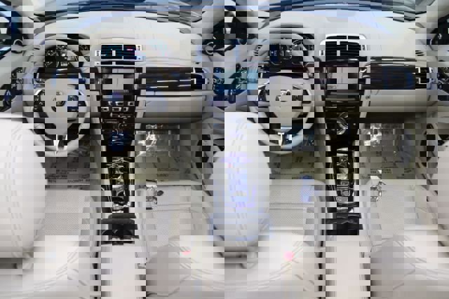 Used 2014 Jaguar XK Luxury image 2