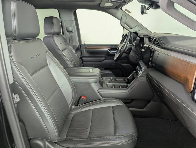 Used 2024 GMC Sierra 3500 Denali w/ Denali Reserve Package image 22