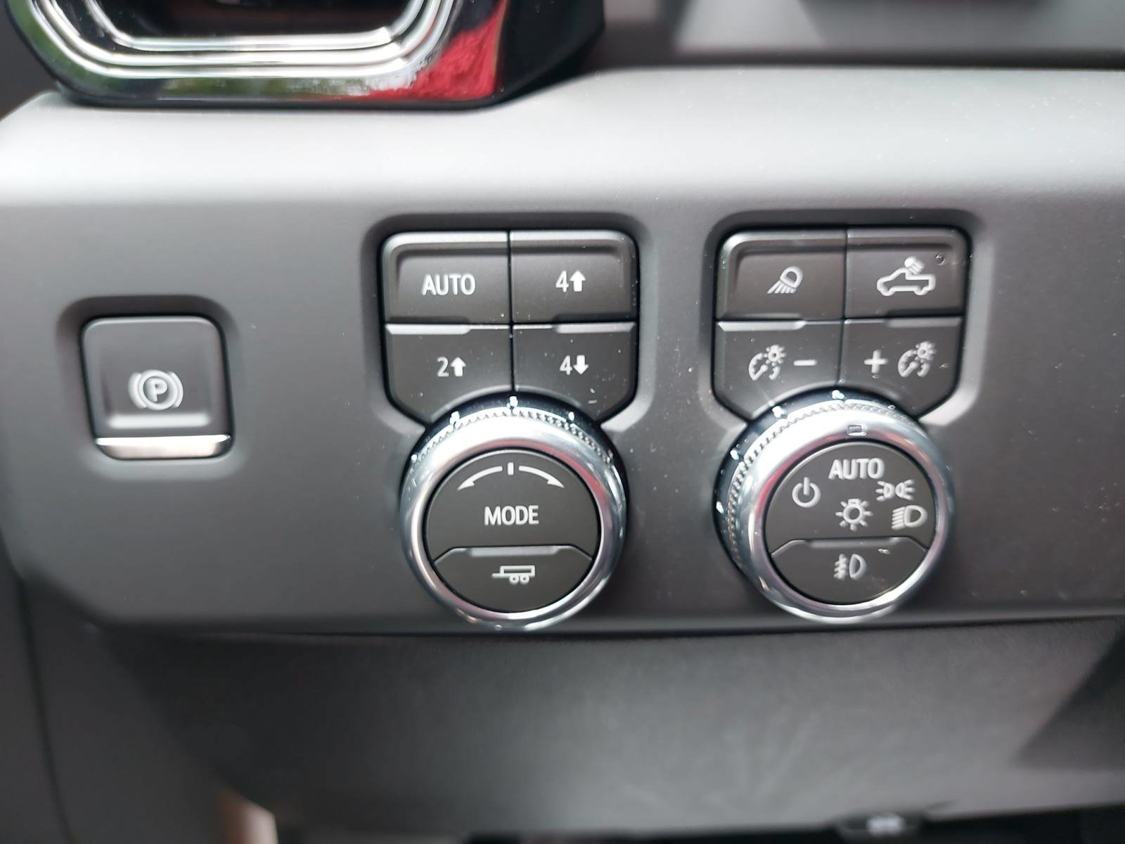 New 2026 GMC Sierra 2500 AT4 w/ AT4 Premium Plus Package AWD/4WD image 26