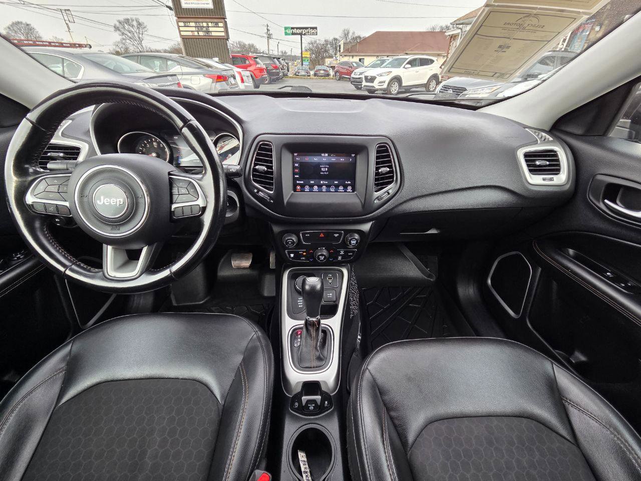Used 2018 Jeep Compass Latitude w/ Popular Equipment Group AWD/4WD image 20