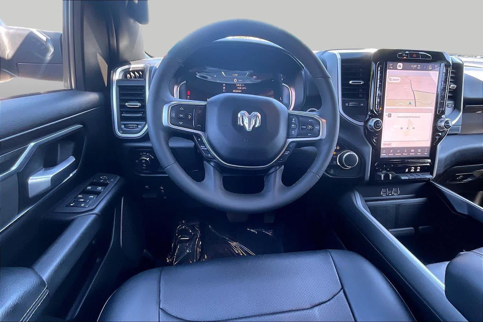 Used 2025 RAM 1500 Big Horn AWD/4WD image 5