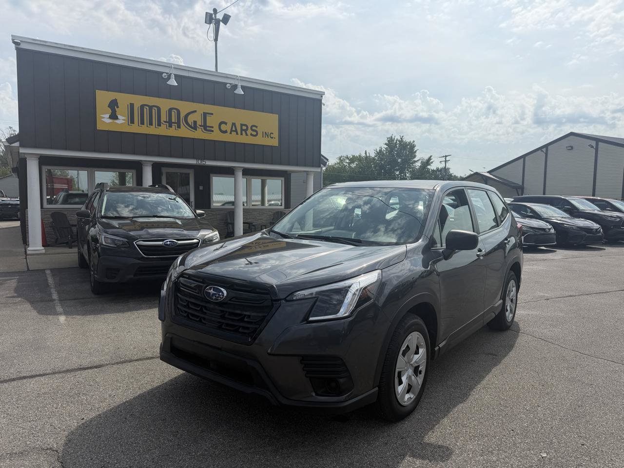 Used 2024 Subaru Forester AWD/4WD image 3