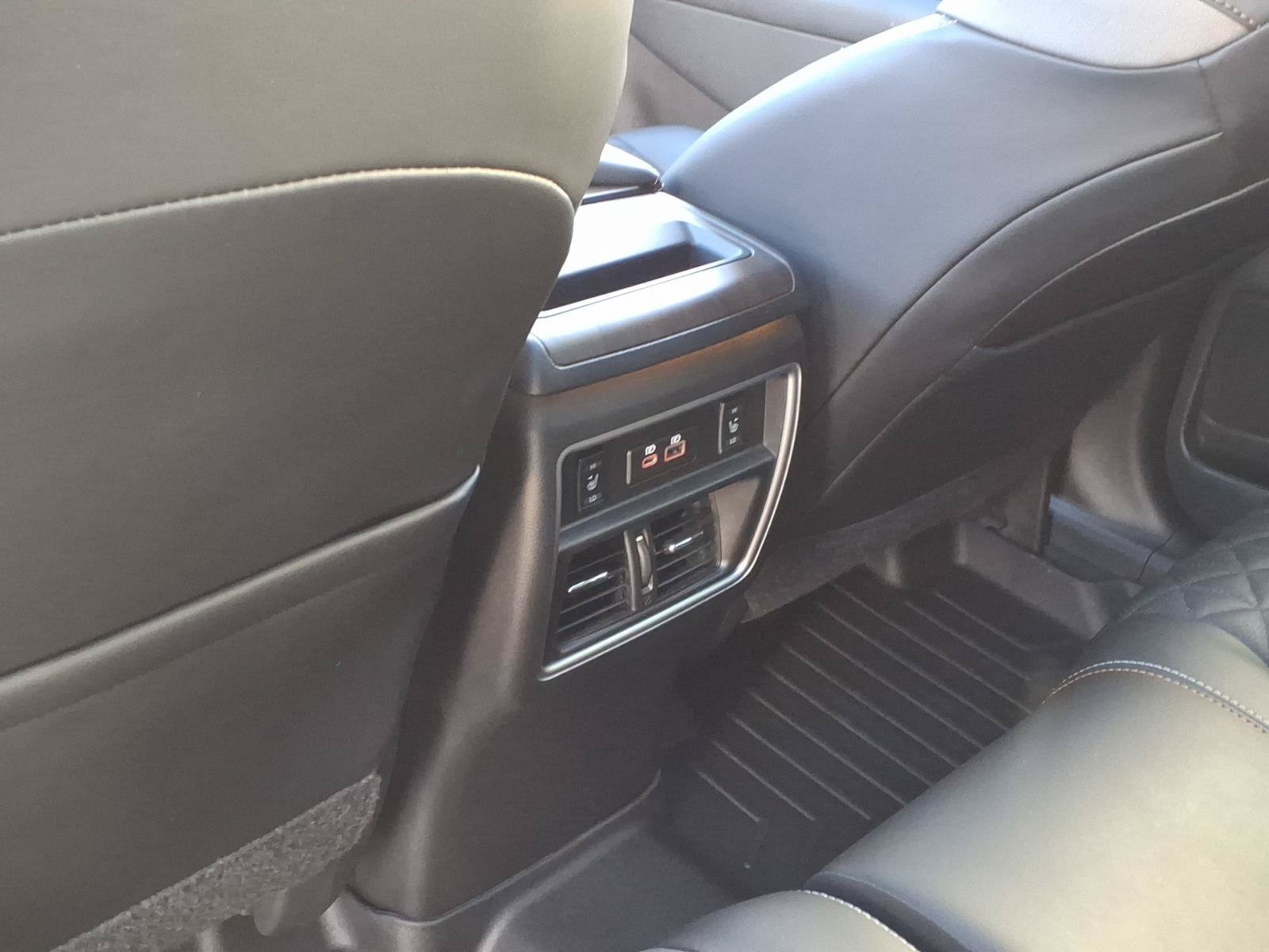 Used 2023 Nissan Murano Platinum AWD/4WD image 7