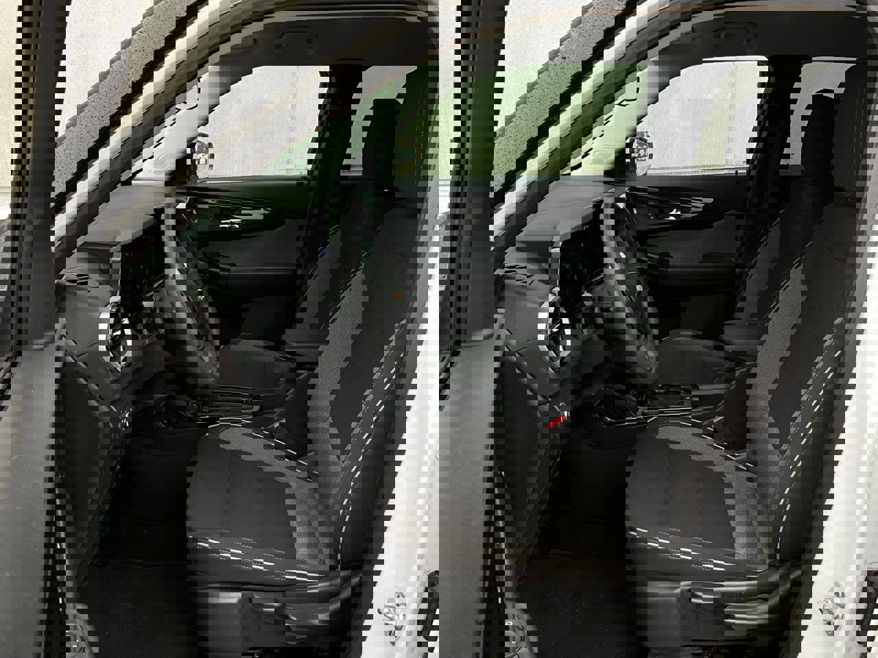 Used 2025 Chevrolet TrailBlazer LT image 10