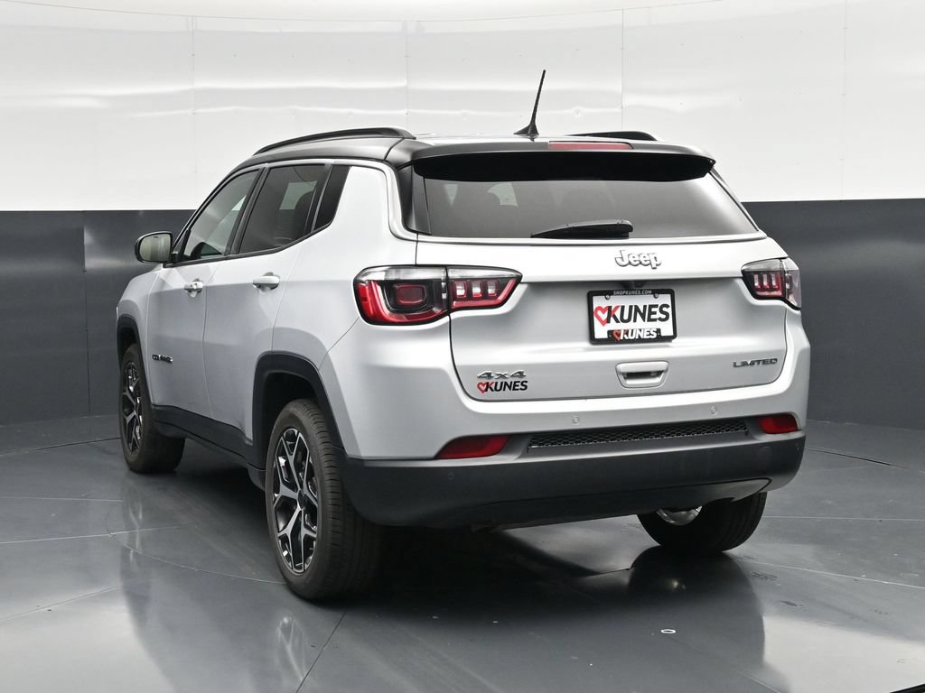Used 2025 Jeep Compass Limited AWD/4WD image 10