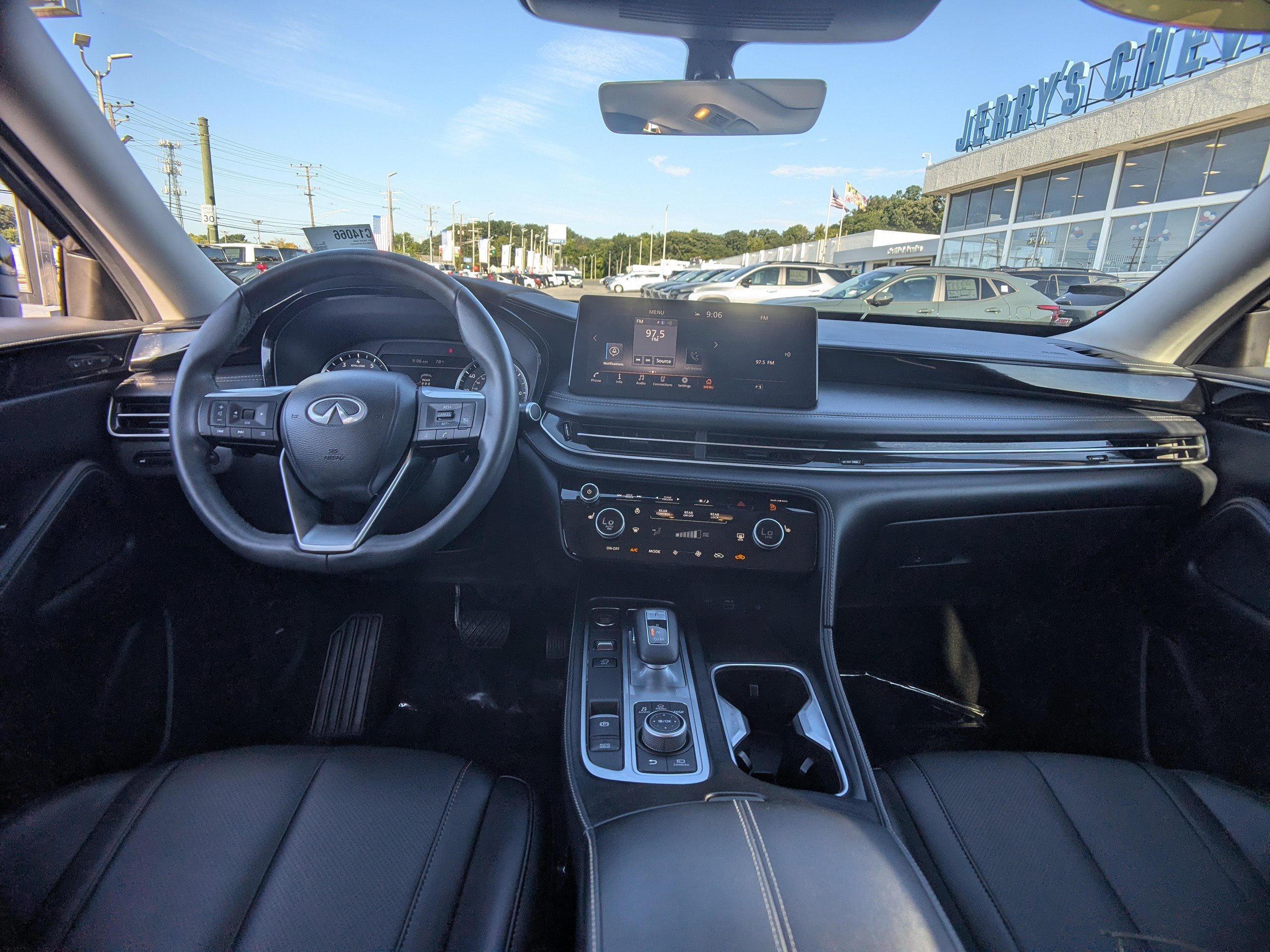 Used 2024 INFINITI QX60 Pure AWD/4WD image 17