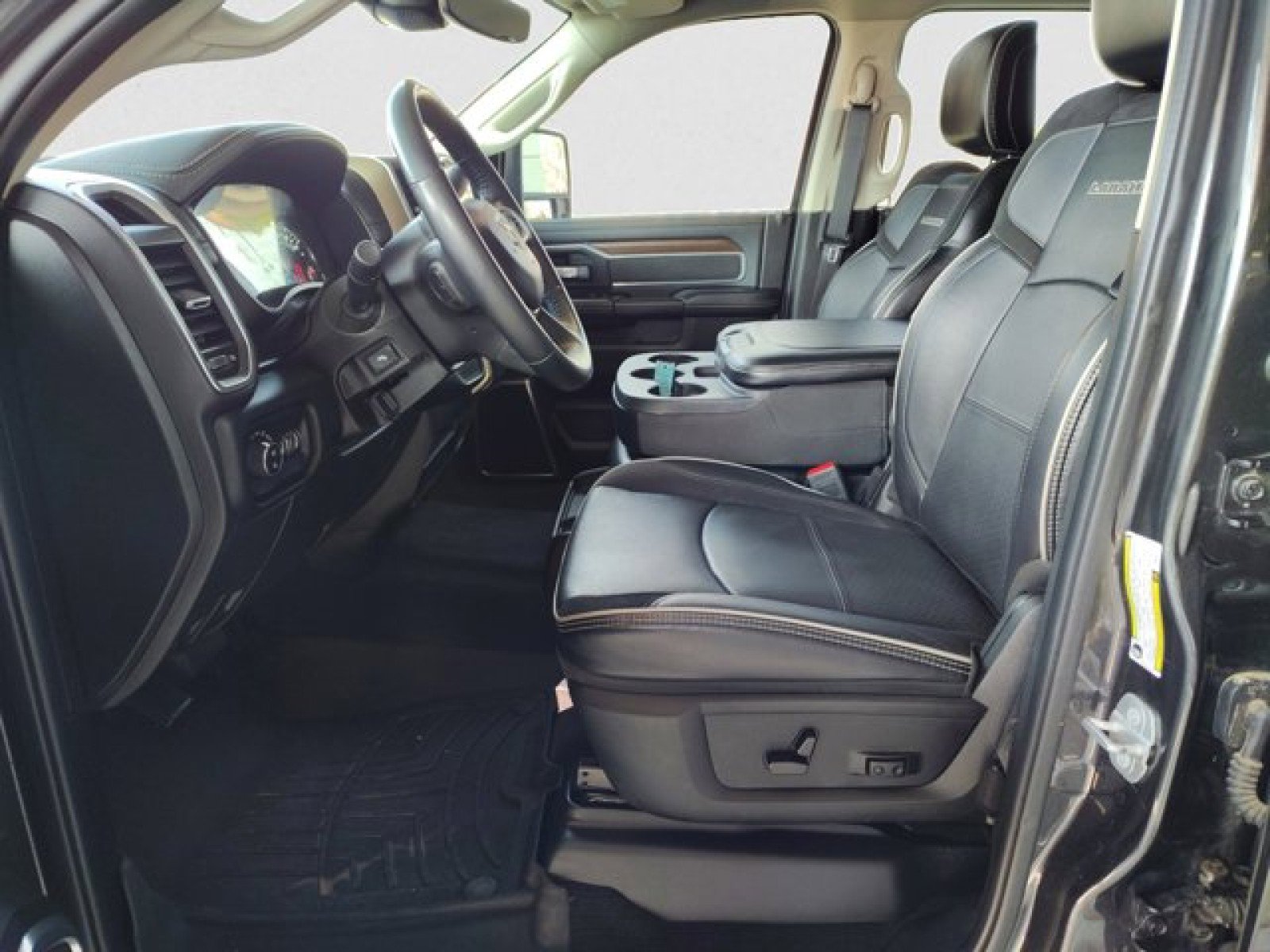 Used 2024 RAM 2500 Laramie w/ Safety Group image 11