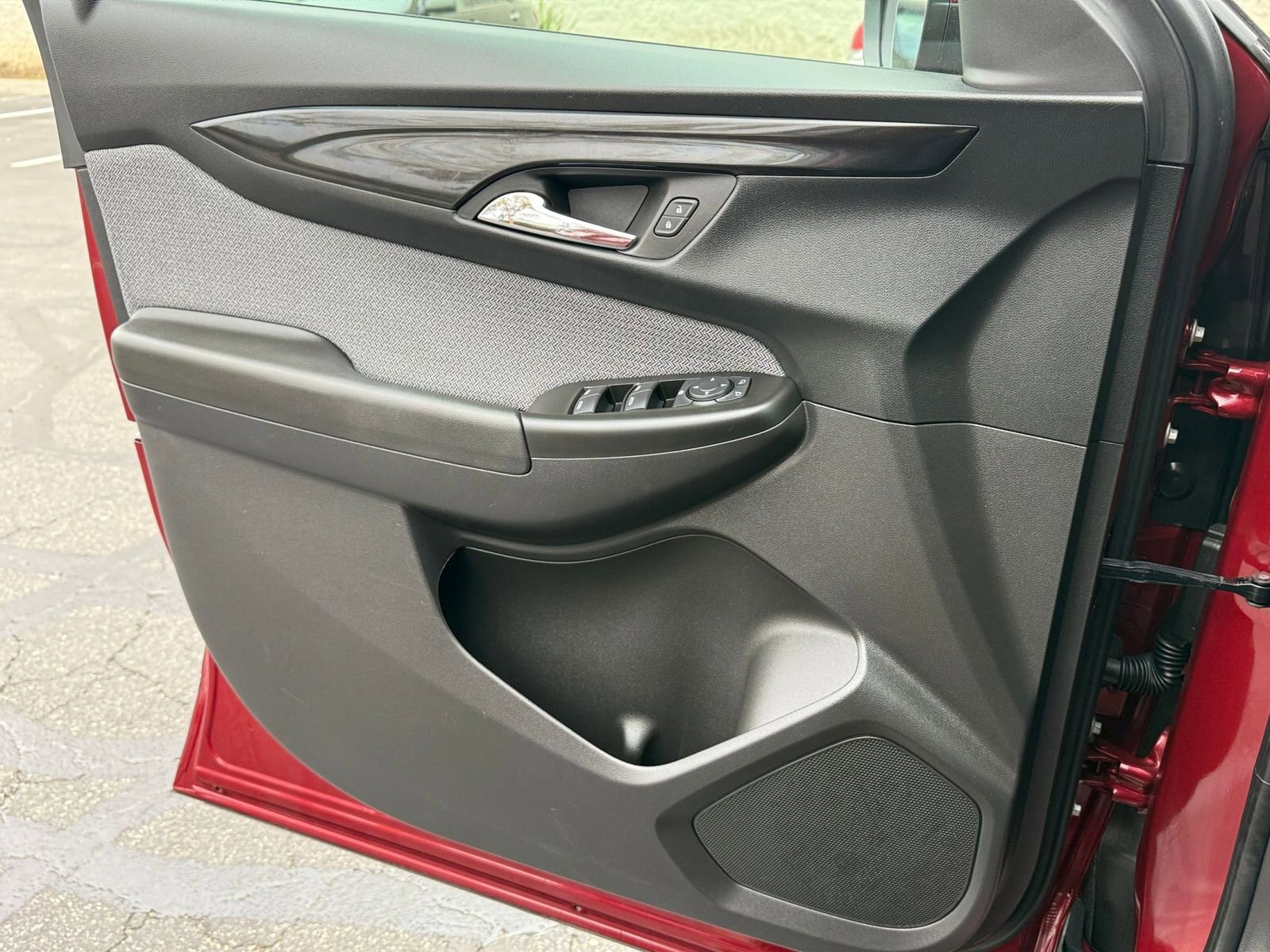 Used 2025 Chevrolet TrailBlazer LT image 20