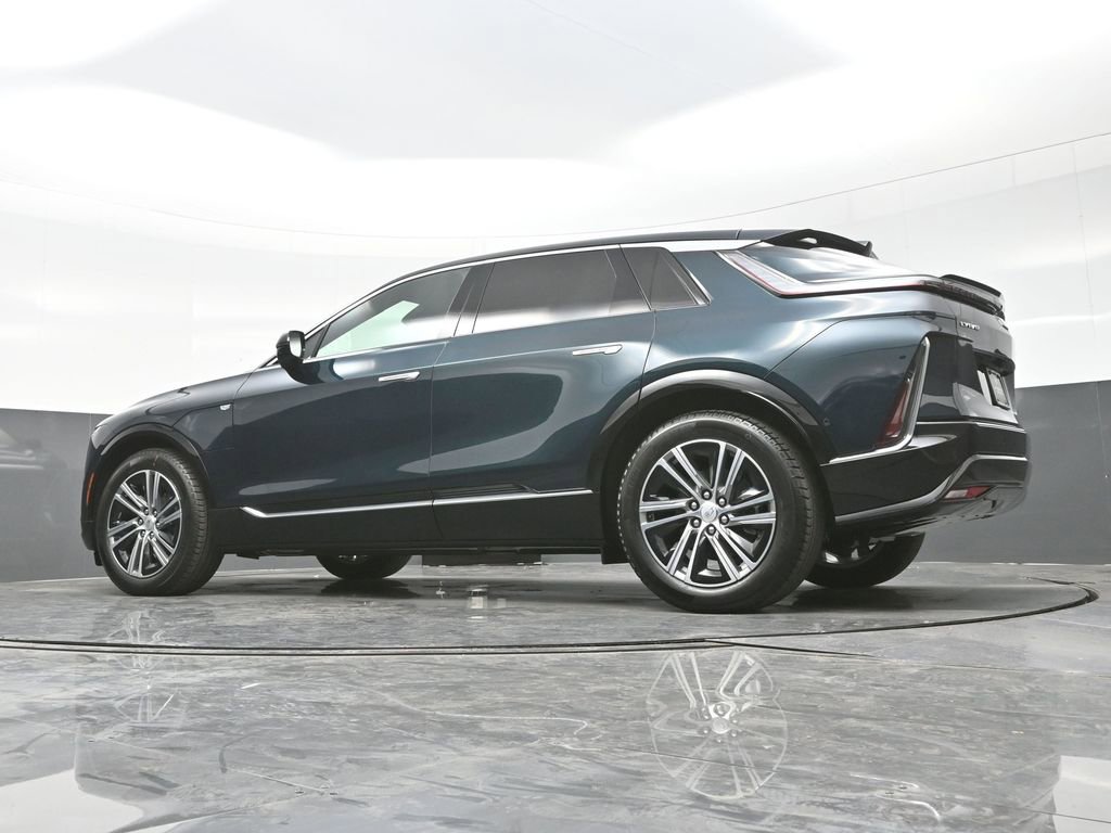 New 2026 Cadillac Lyriq Premium Luxury image 39