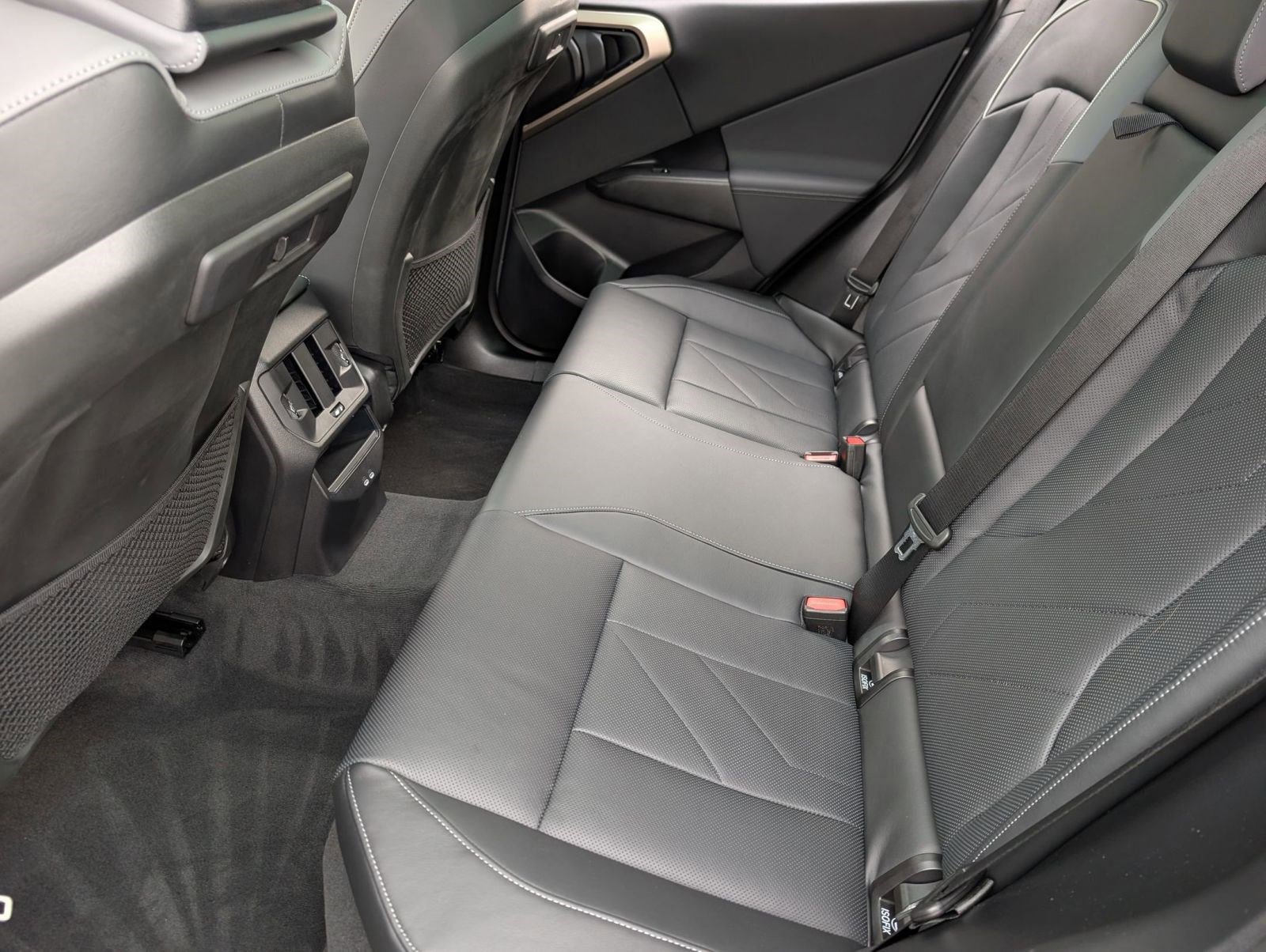 Used 2025 BMW X3 xDrive30i w/ Premium Package image 26