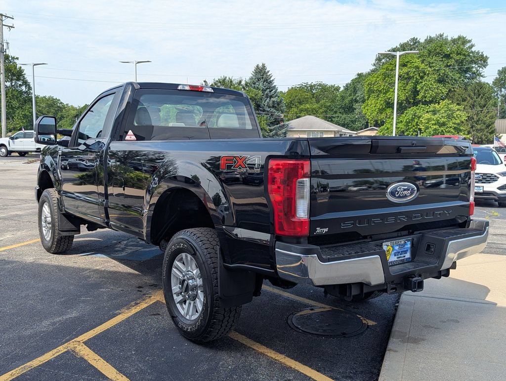 Used 2018 Ford F250 XL w/ STX Appearance Package AWD/4WD image 5