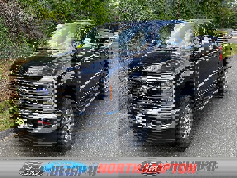 New 2026 Ford F350 Lariat image 1