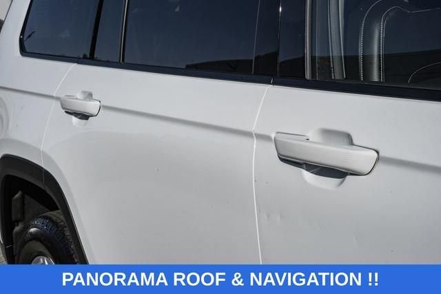 Used 2022 Jeep Grand Cherokee L Limited image 17