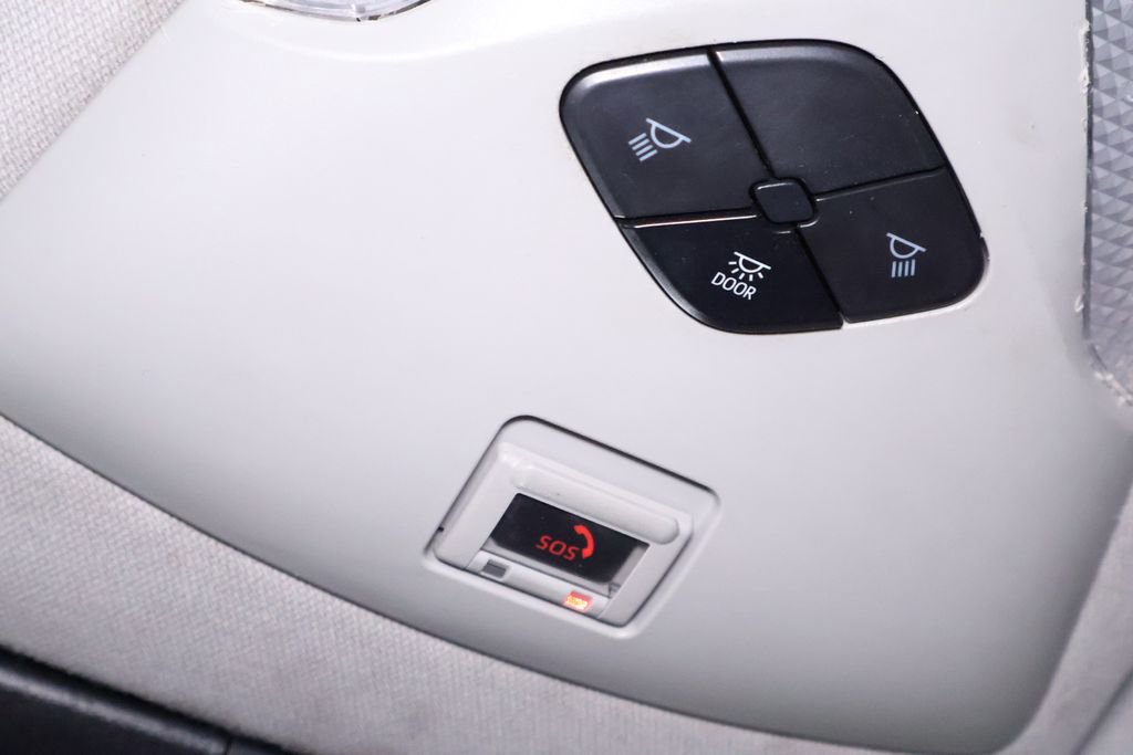 Used 2021 Toyota C-HR Limited image 26