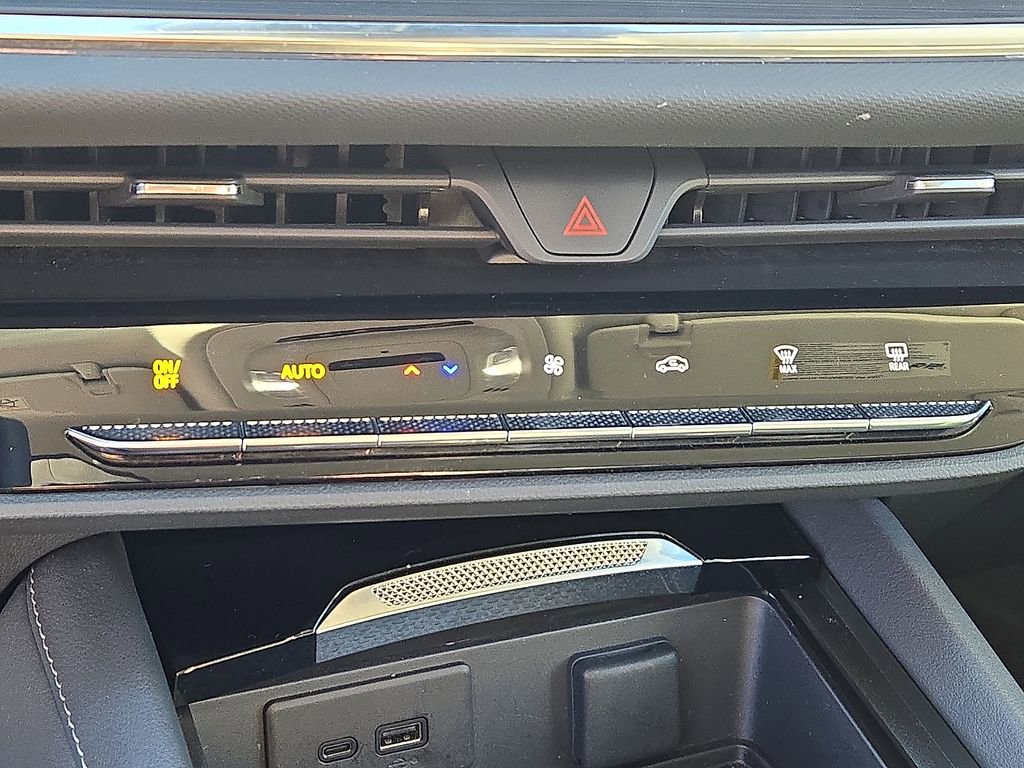 Used 2025 Buick Envision Preferred image 15