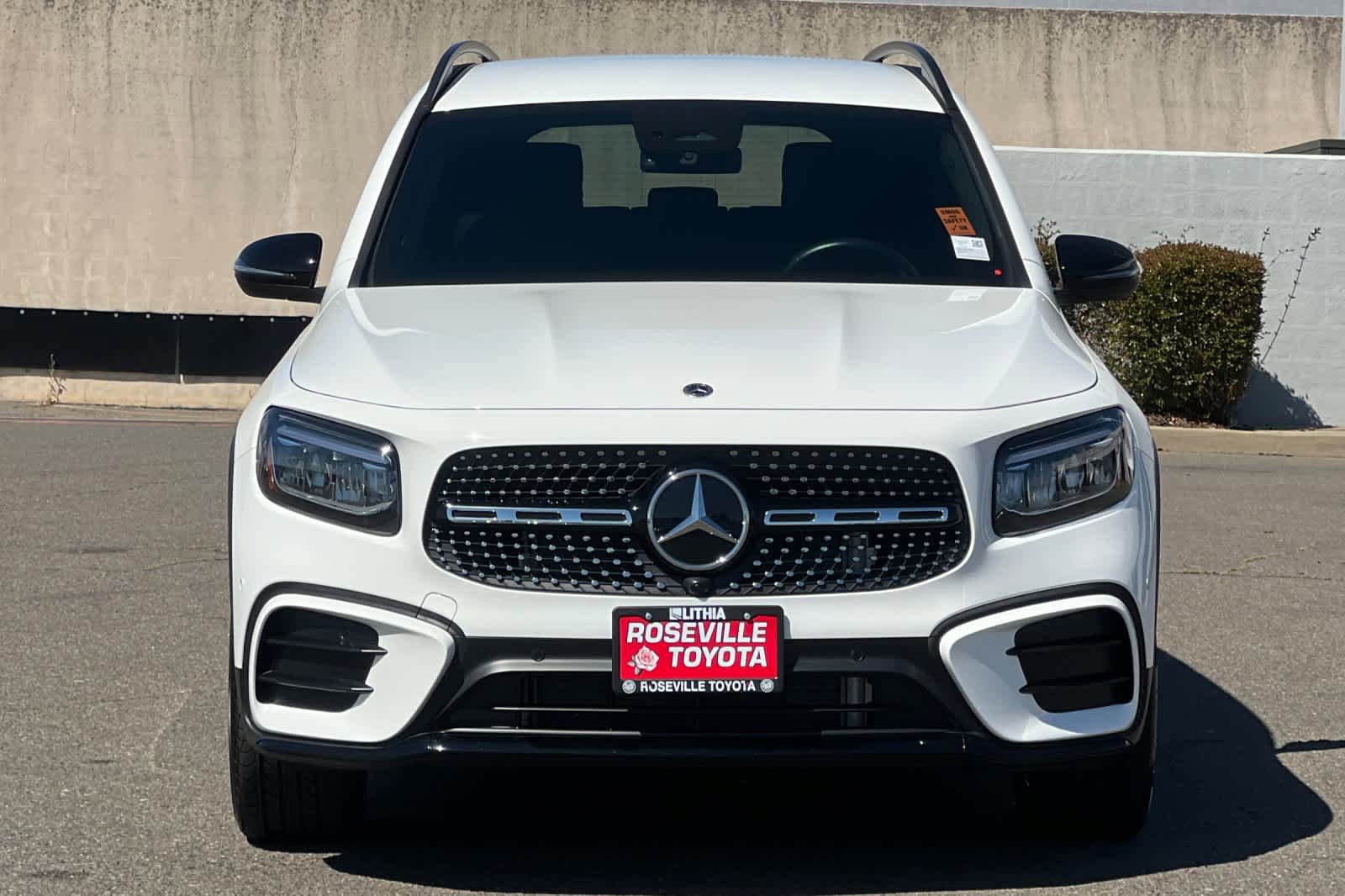 Used 2025 Mercedes-Benz GLB 250 image 10