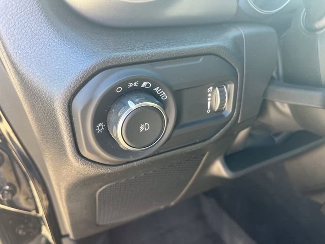 Used 2023 Jeep Wrangler Sport S image 13