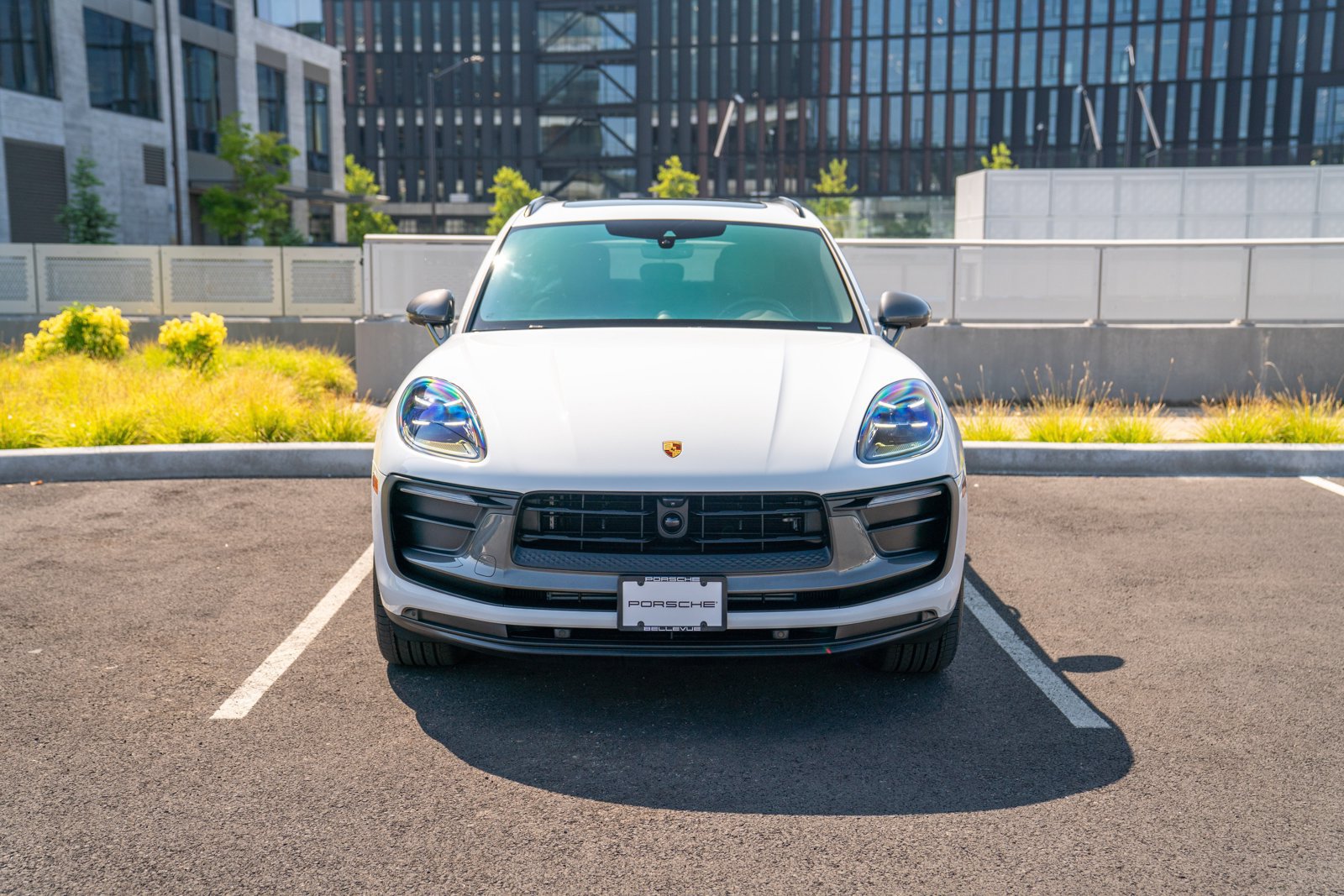 Certified 2026 Porsche Macan Turbo AWD/4WD image 6
