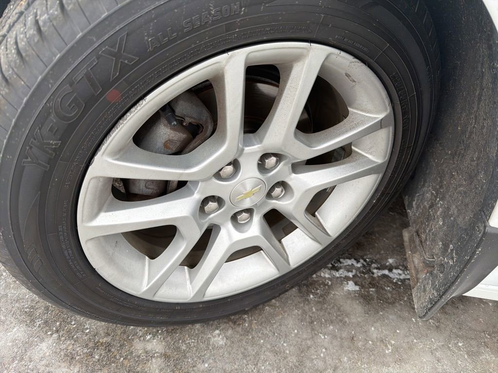 Used 2015 Chevrolet Malibu LT w/ Power Convenience Package image 10