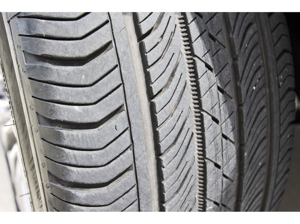 Certified 2024 Cadillac XT4 Premium Luxury w/ Technology Package image 32