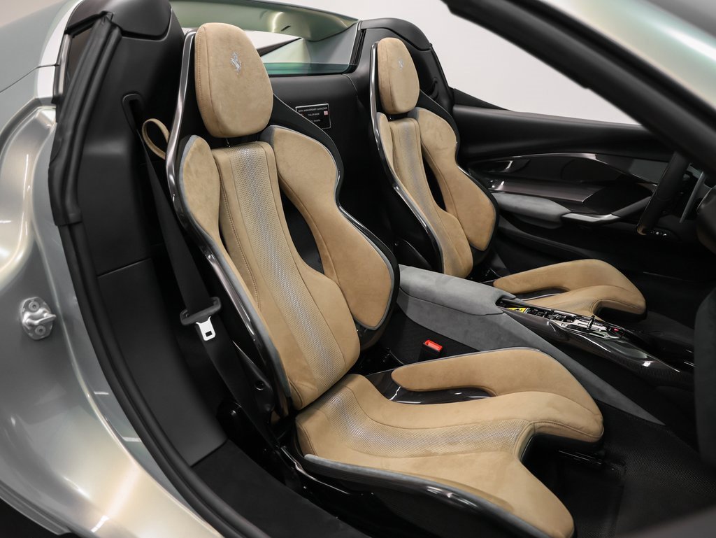 Used 2023 Ferrari 296 GTS image 3