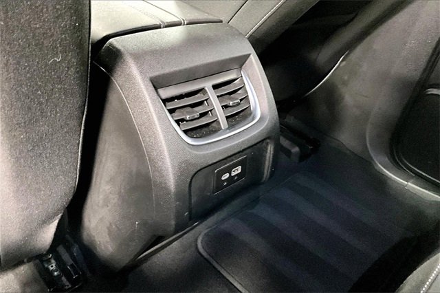 Used 2025 Chevrolet Blazer LT image 11