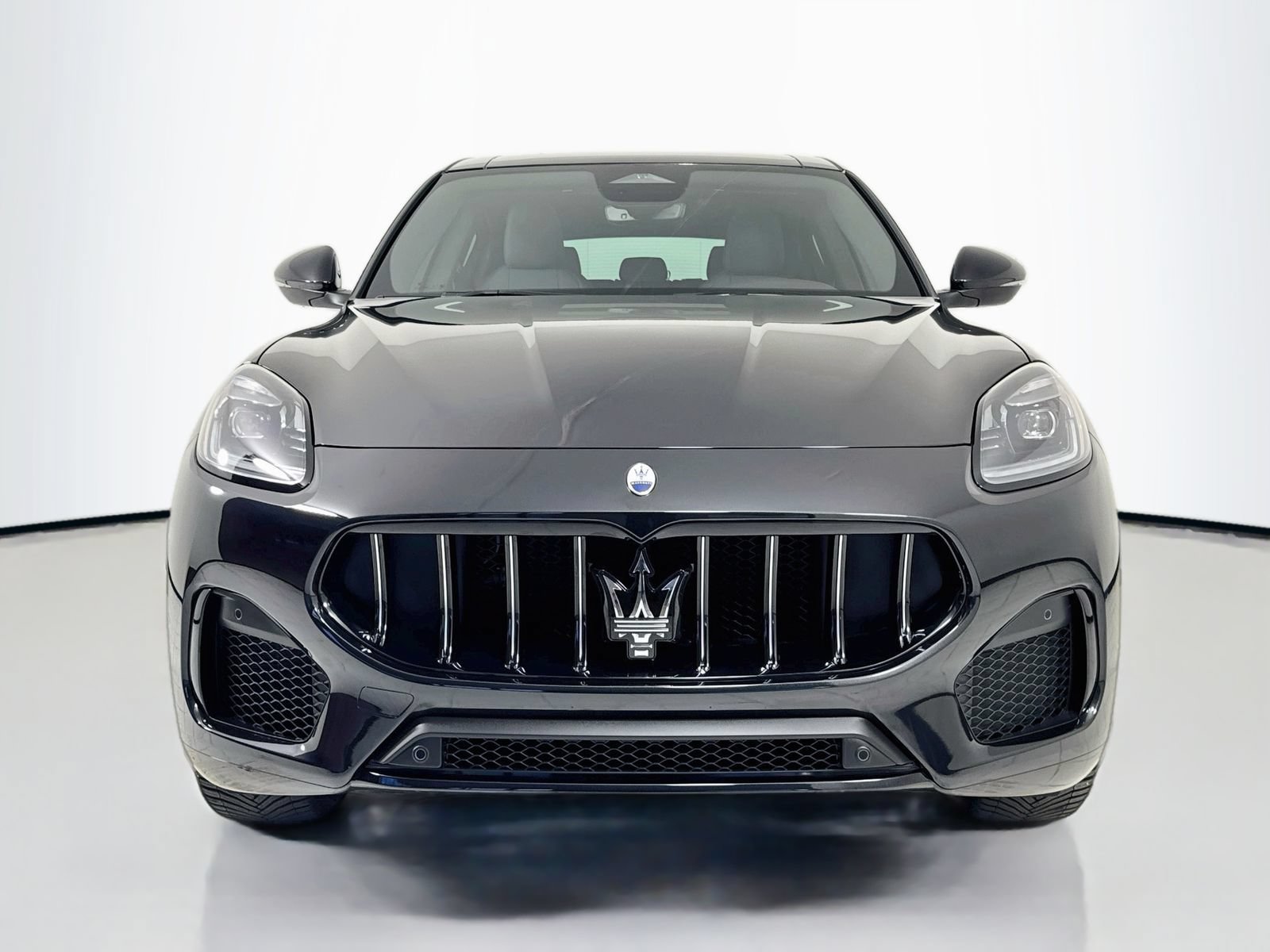 New 2025 Maserati Grecale GT AWD/4WD image 3