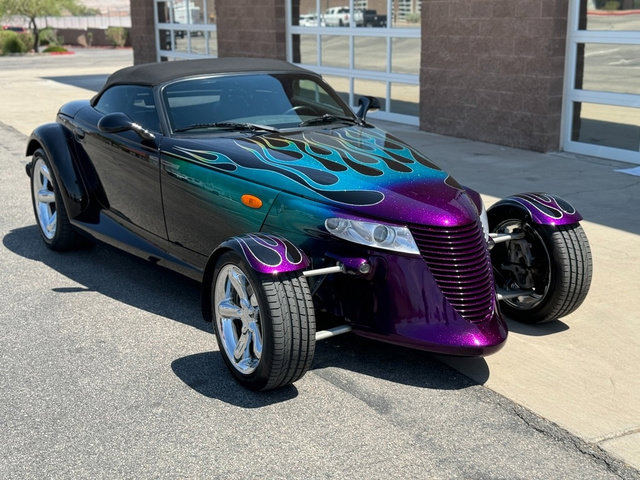 Used 2000 Plymouth Prowler image 2