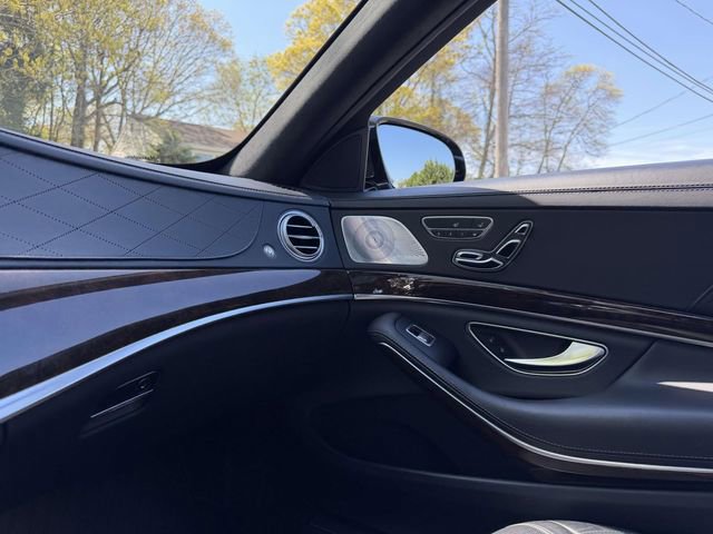 Used 2019 Mercedes-Benz S 560 4MATIC Sedan image 31
