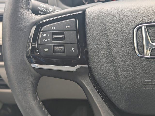 Used 2025 Honda Odyssey Elite image 20