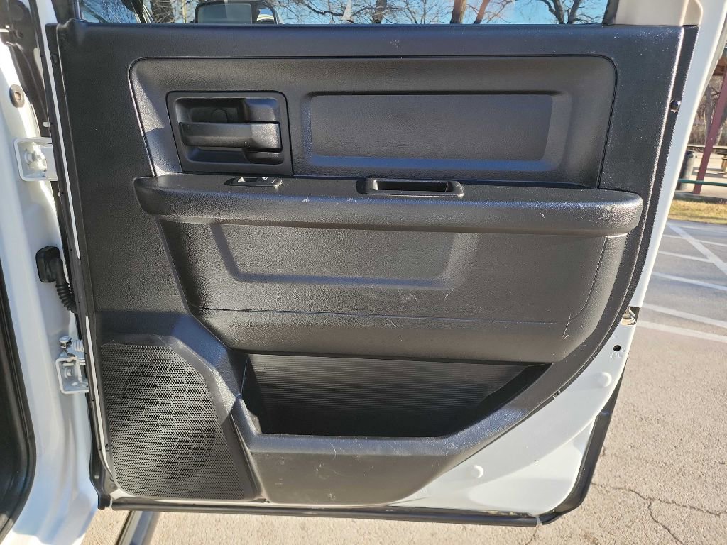 Used 2013 RAM 2500 Tradesman w/ Chrome Appearance Group image 23