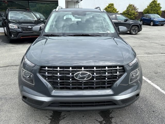 Used 2025 Hyundai Venue SEL FWD image 8